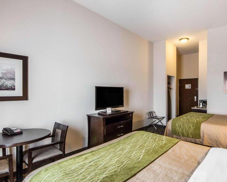 Comfort Inn & Suites Альва Экстерьер фото