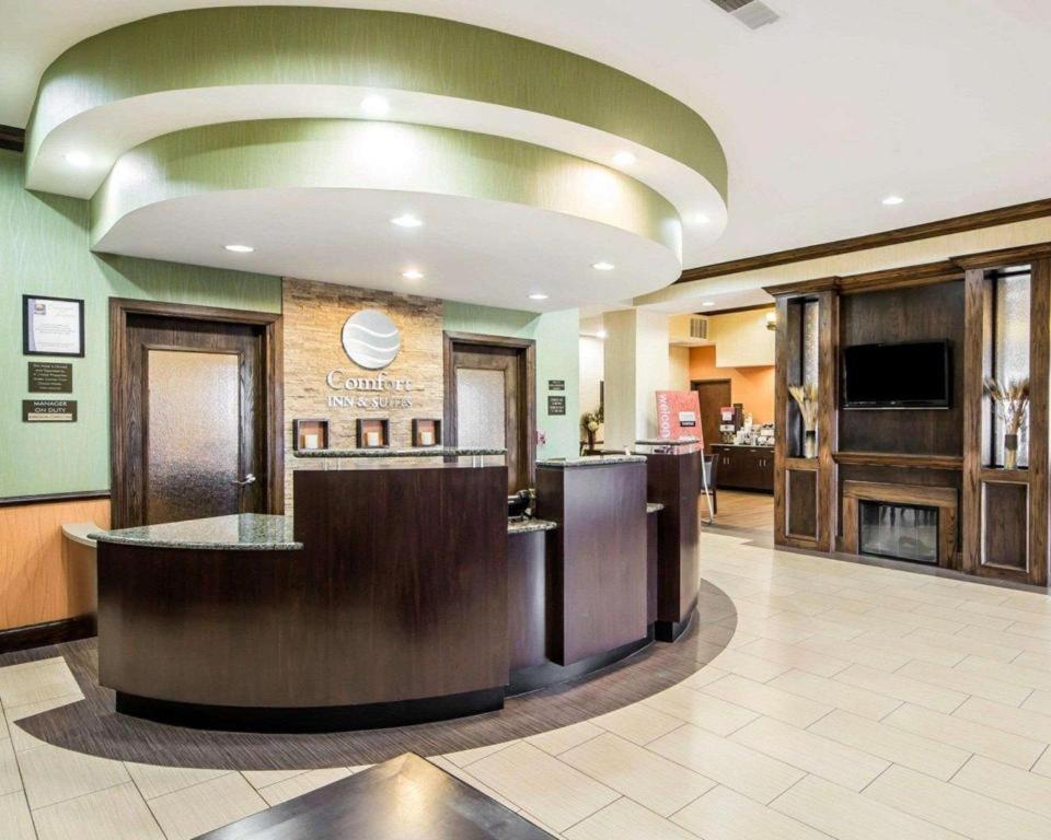 Comfort Inn & Suites Альва Экстерьер фото