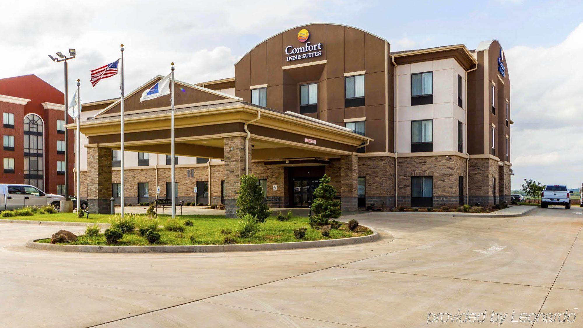 Comfort Inn & Suites Альва Экстерьер фото